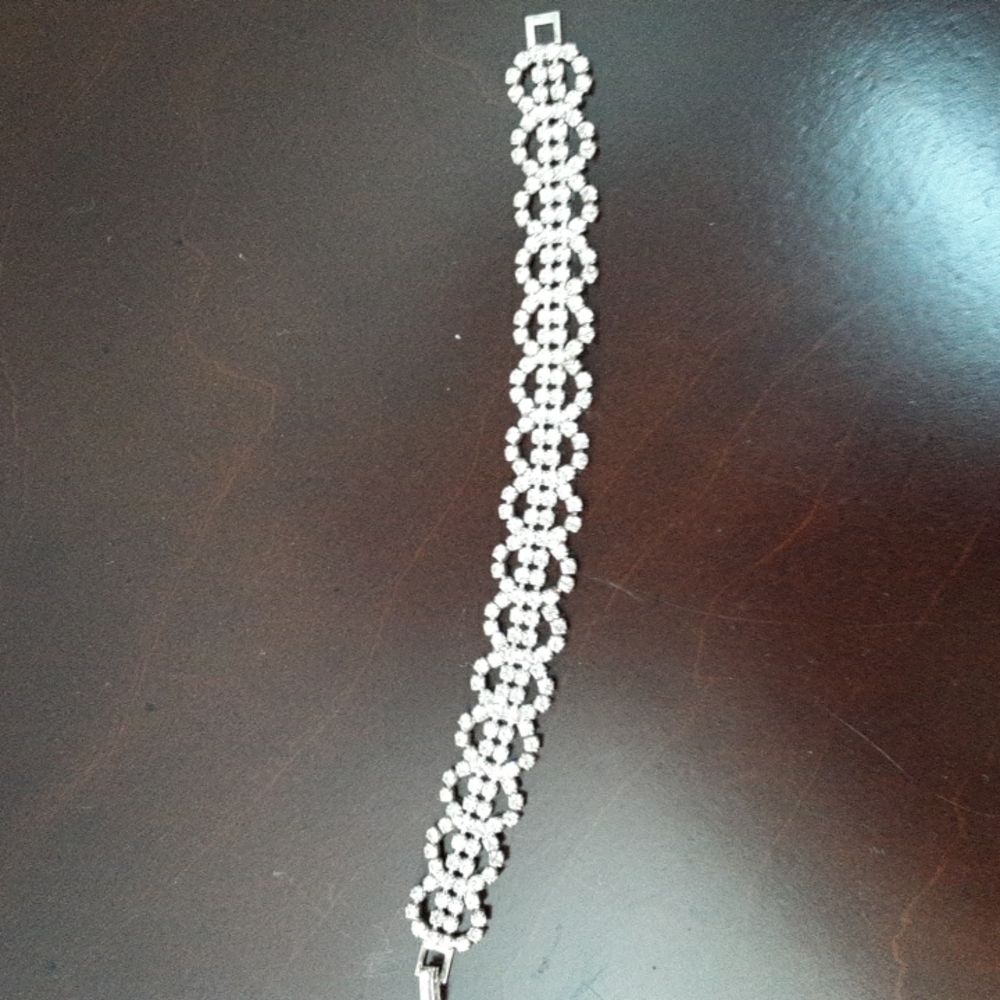Rhinestone Bracelet 7" Long
